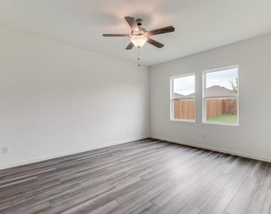 1512 Ancer Way - Photo Thumbnail 8