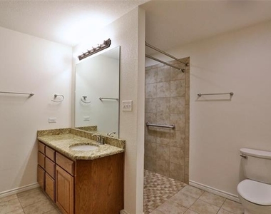 2650 Madison Avenue - Photo Thumbnail 9