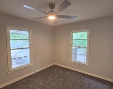 8109 Tinsley Lane - Photo Thumbnail 7
