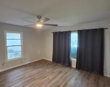 8109 Tinsley Lane - Photo Thumbnail 2
