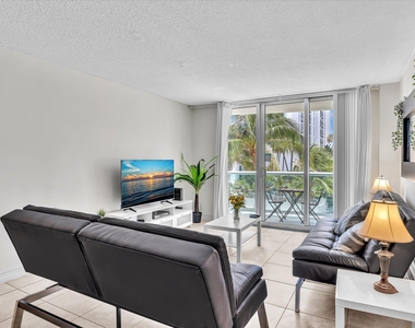 3901 S Ocean Drive - Photo Thumbnail 7