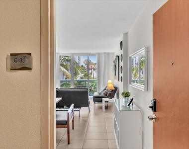3901 S Ocean Drive - Photo Thumbnail 2