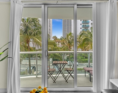 3901 S Ocean Drive - Photo Thumbnail 9