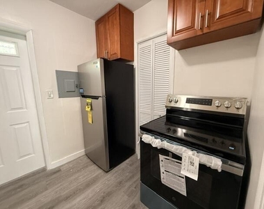 2802 Sw 36th Avenue - Photo Thumbnail 10