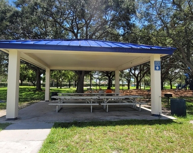 1523 Meadows Circle W - Photo Thumbnail 19