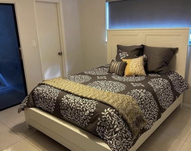 15072 Ashland Place S - Photo Thumbnail 7