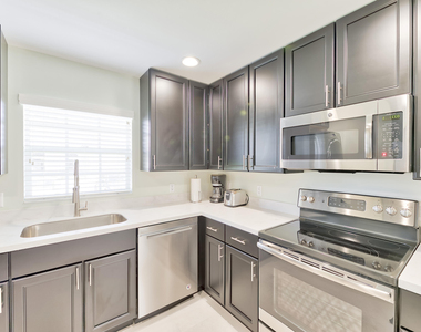 5219 130th Avenue S - Photo Thumbnail 9