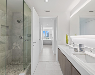 401 N Birch Road - Photo Thumbnail 10