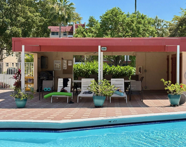 1055 Country Club Drive - Photo Thumbnail 36