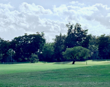 1055 Country Club Drive - Photo Thumbnail 31