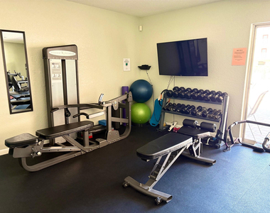 1055 Country Club Drive - Photo Thumbnail 46