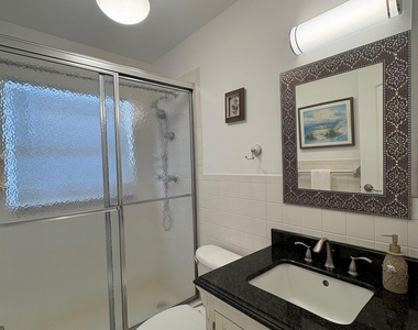 1055 Country Club Drive - Photo Thumbnail 22