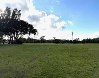 1055 Country Club Drive - Photo Thumbnail 32