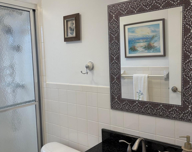 1055 Country Club Drive - Photo Thumbnail 19