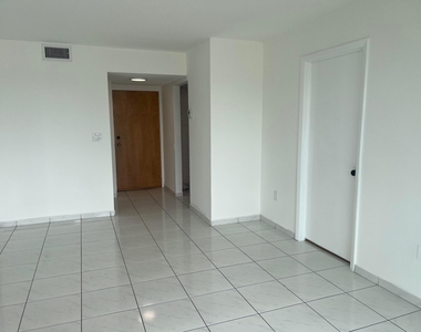2055 Sw 122nd - Photo Thumbnail 14