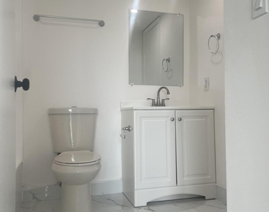 2055 Sw 122nd - Photo Thumbnail 10