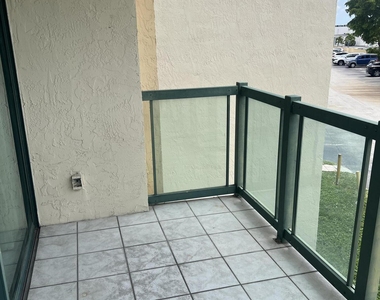 2055 Sw 122nd - Photo Thumbnail 19