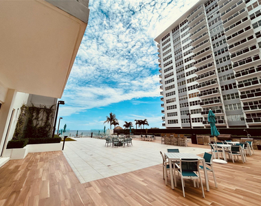 3750 Galt Ocean Drive - Photo Thumbnail 20