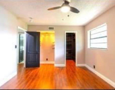 8801 W Sample Road - Photo Thumbnail 15