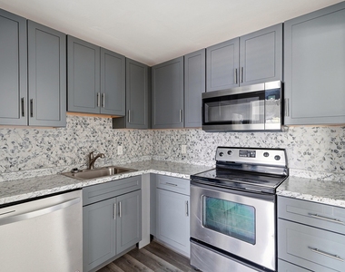 1060 Sw 5th Terrace - Photo Thumbnail 6