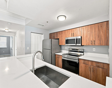 5860 W Sample Road - Photo Thumbnail 18