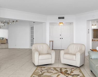 1340 S Ocean Boulevard - Photo Thumbnail 4