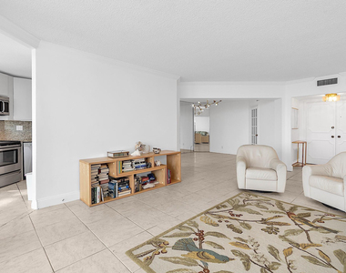 1340 S Ocean Boulevard - Photo Thumbnail 5