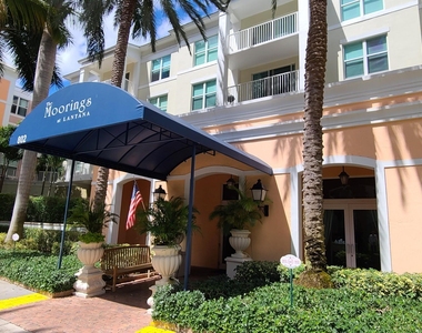 802 W Windward Way - Photo Thumbnail 18