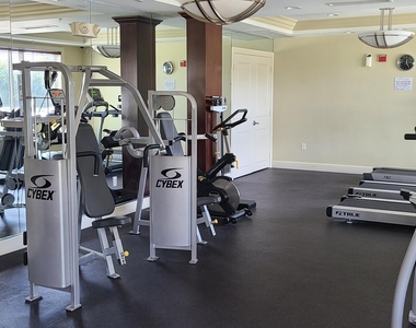 802 W Windward Way - Photo Thumbnail 22