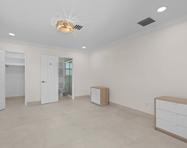 391 Se 7th Avenue - Photo Thumbnail 27