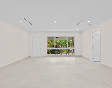 391 Se 7th Avenue - Photo Thumbnail 26