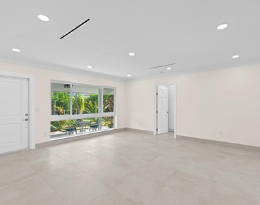 391 Se 7th Avenue - Photo Thumbnail 21