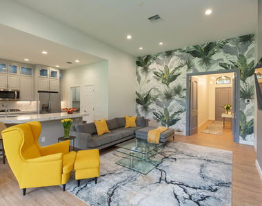 10429 Prato Street - Photo Thumbnail 2