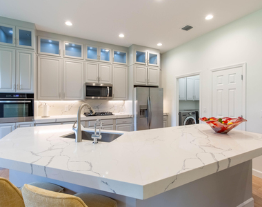 10429 Prato Street - Photo Thumbnail 6