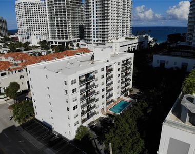 3000 Riomar Street - Photo Thumbnail 24