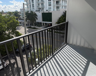 3000 Riomar Street - Photo Thumbnail 13