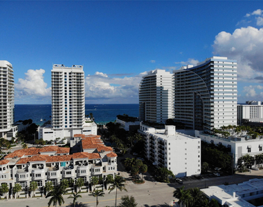 3000 Riomar Street - Photo Thumbnail 27