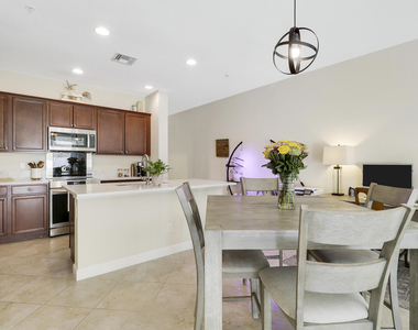 9504 Sw Merlin Court - Photo Thumbnail 8