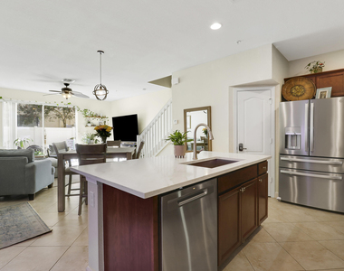 9504 Sw Merlin Court - Photo Thumbnail 3