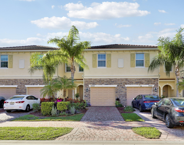 9504 Sw Merlin Court - Photo Thumbnail 32