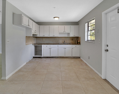 3040 Martin Avenue - Photo Thumbnail 17
