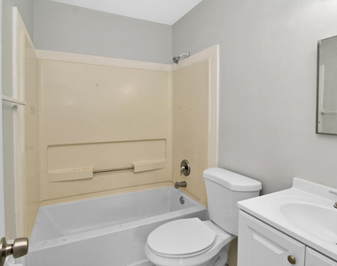 3040 Martin Avenue - Photo Thumbnail 15