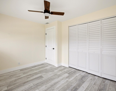 412 Southwind Drive - Photo Thumbnail 9