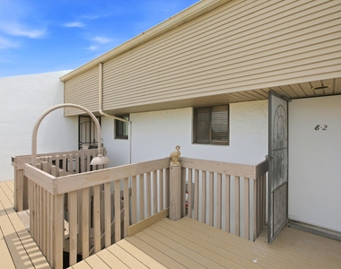 412 Southwind Drive - Photo Thumbnail 2