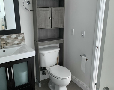 2200 Ne 4th Avenue - Photo Thumbnail 7