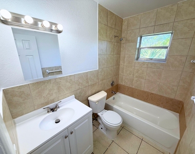 432 Nw 42nd Street - Photo Thumbnail 5