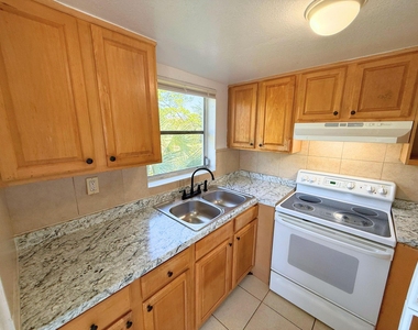 432 Nw 42nd Street - Photo Thumbnail 8