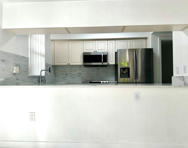 6500 W Sample Road - Photo Thumbnail 8