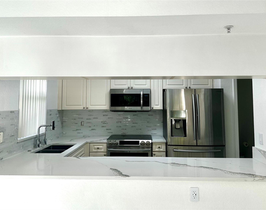 6500 W Sample Road - Photo Thumbnail 9