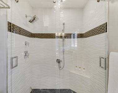 204 Old Meadow Way - Photo Thumbnail 35